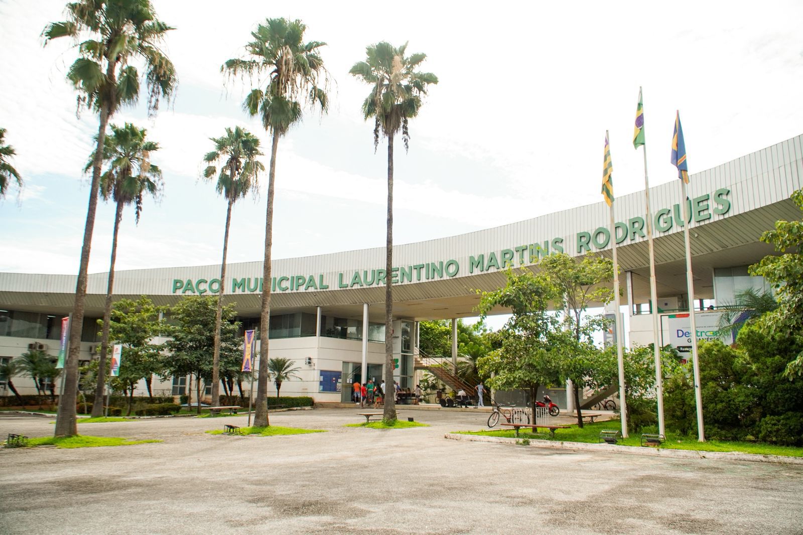 Prefeitura de Goianésia abre inscrições para processos seletivos nas áreas de Educação e Promoção Social